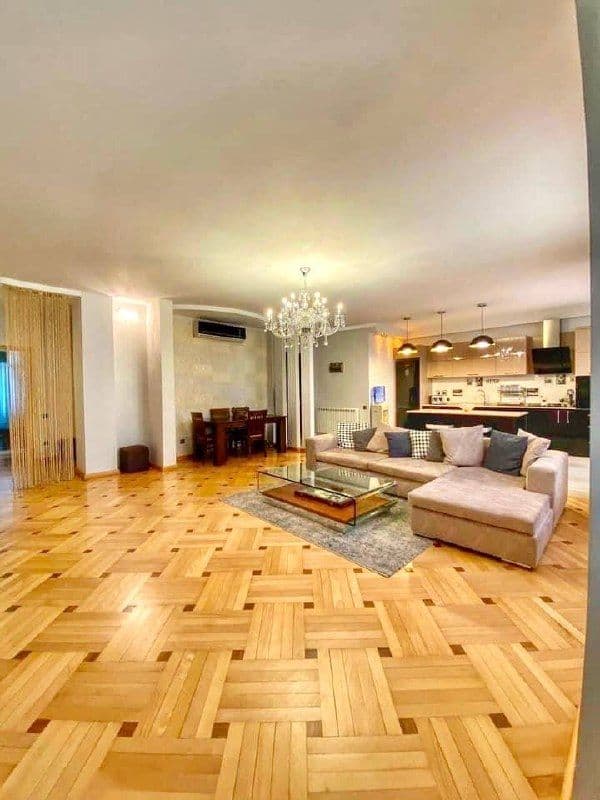 ბინა, 130 м² — ქ. ვ. გორგასალი 111