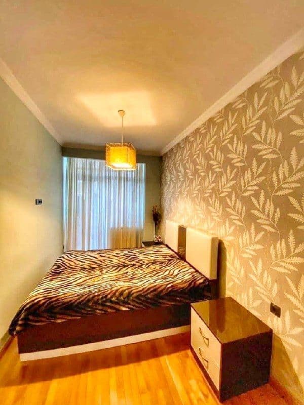 ბინა, 130 м² — ქ. ვ. გორგასალი 111