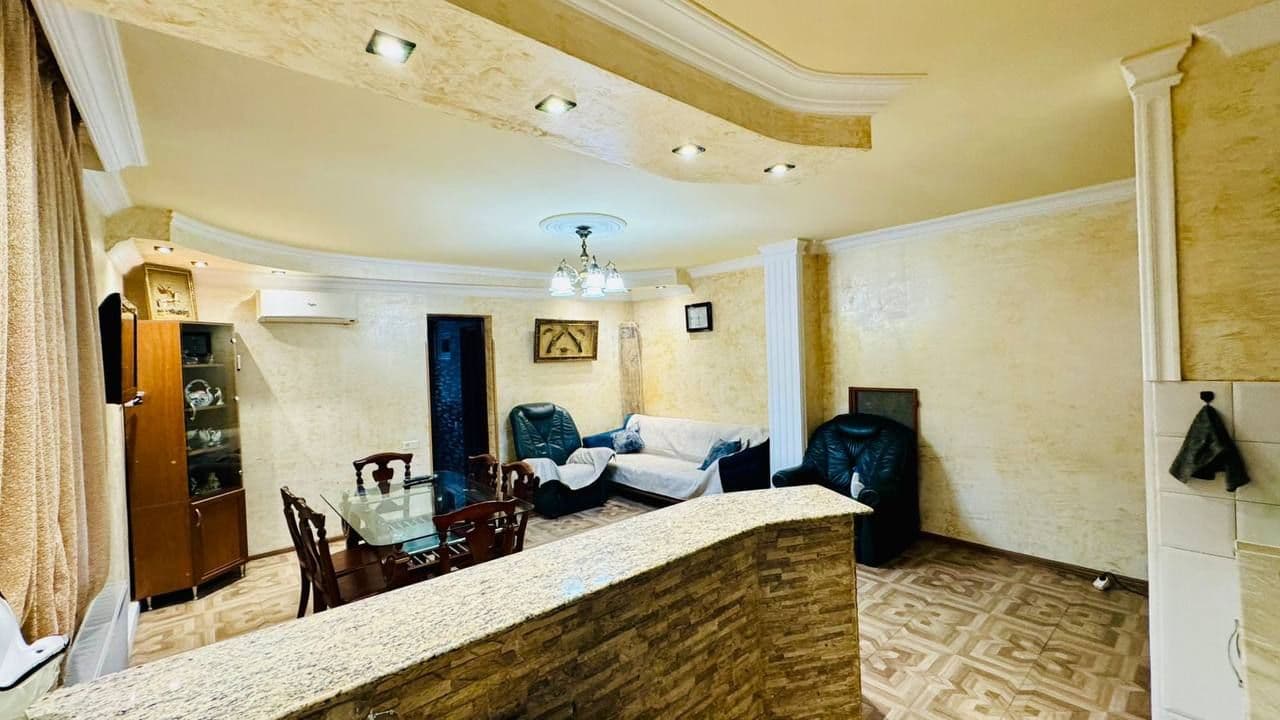 ბინა, 70 м² — ქ. შერიფა ხიმშიაშვილი 33